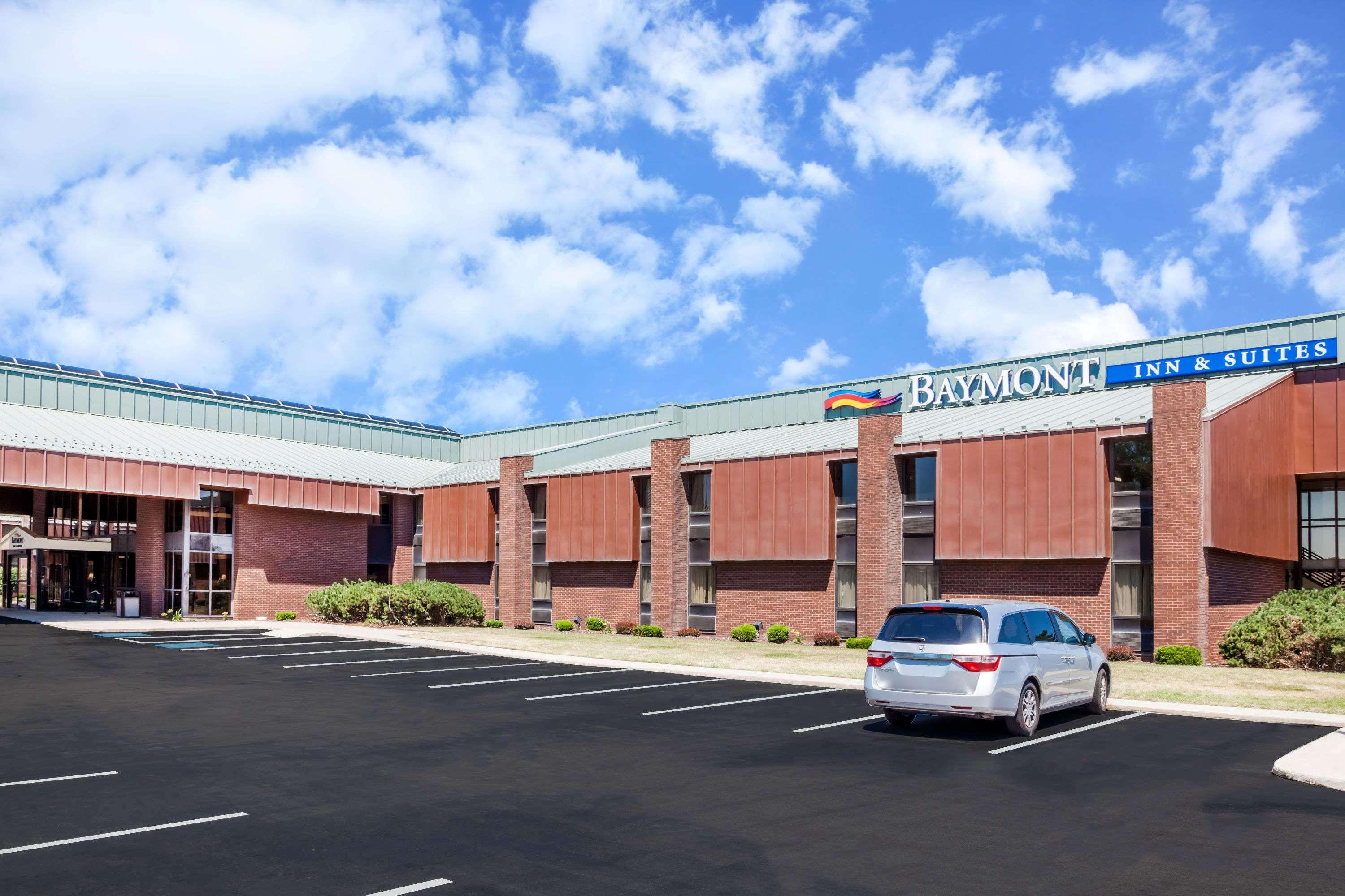 Hotel Baymont By Wyndham Elkhart Exterior foto